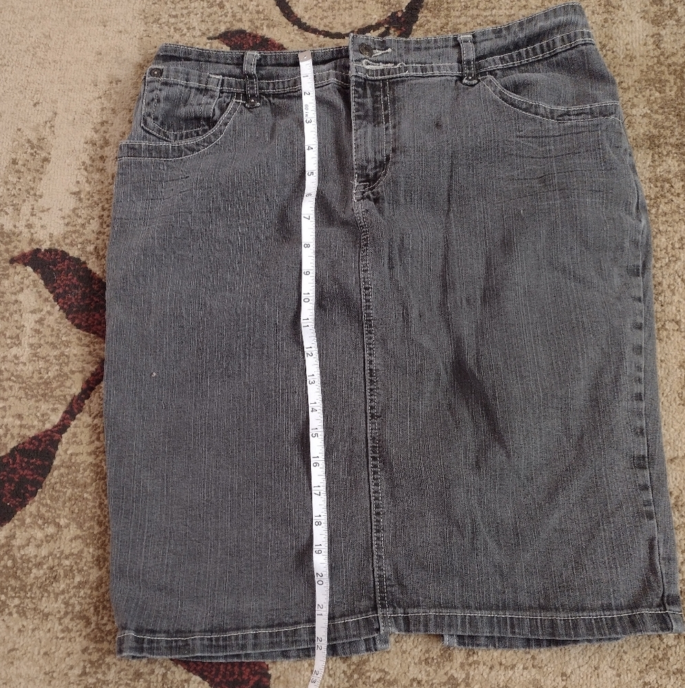 22 in denim skirt